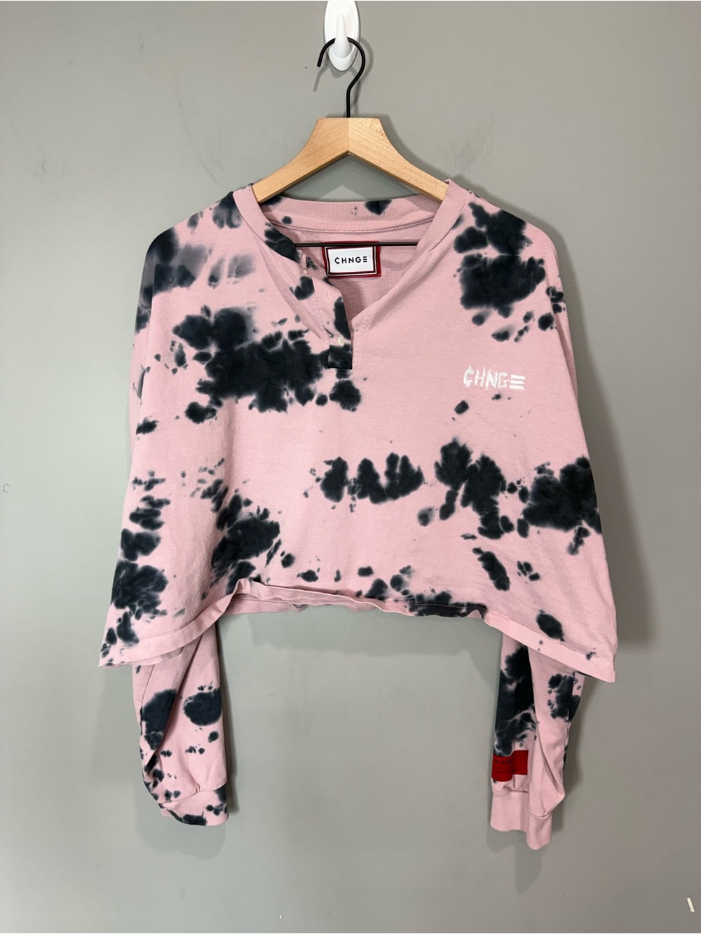 CHNGE Butterfly Graphic Tie Dye Cropped Henley Long Sleeve Organic Cotton XXL